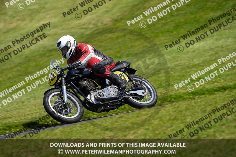 Vintage motorcycle club;eventdigitalimages;mallory park;mallory park trackday photographs;no limits trackdays;peter wileman photography;trackday digital images;trackday photos;vmcc festival 1000 bikes photographs